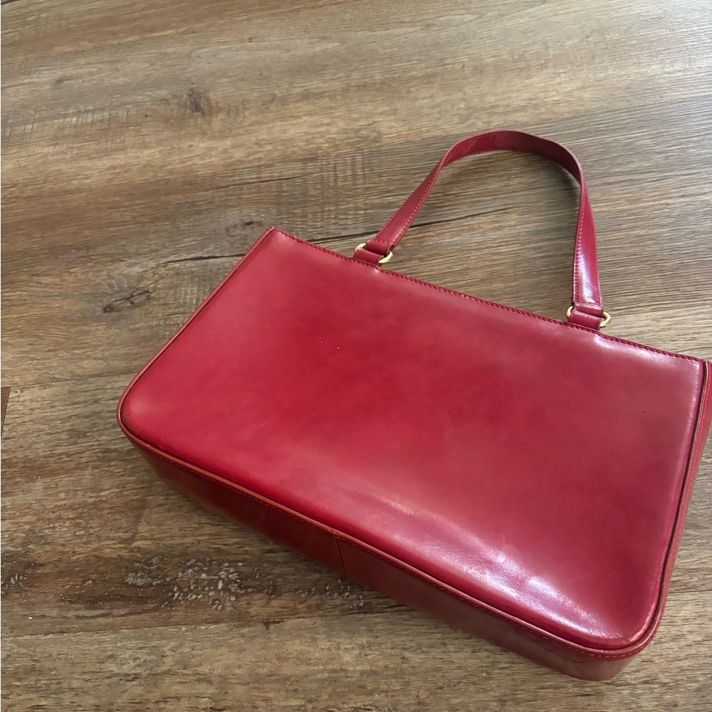 Elegant Red Leather Handbag